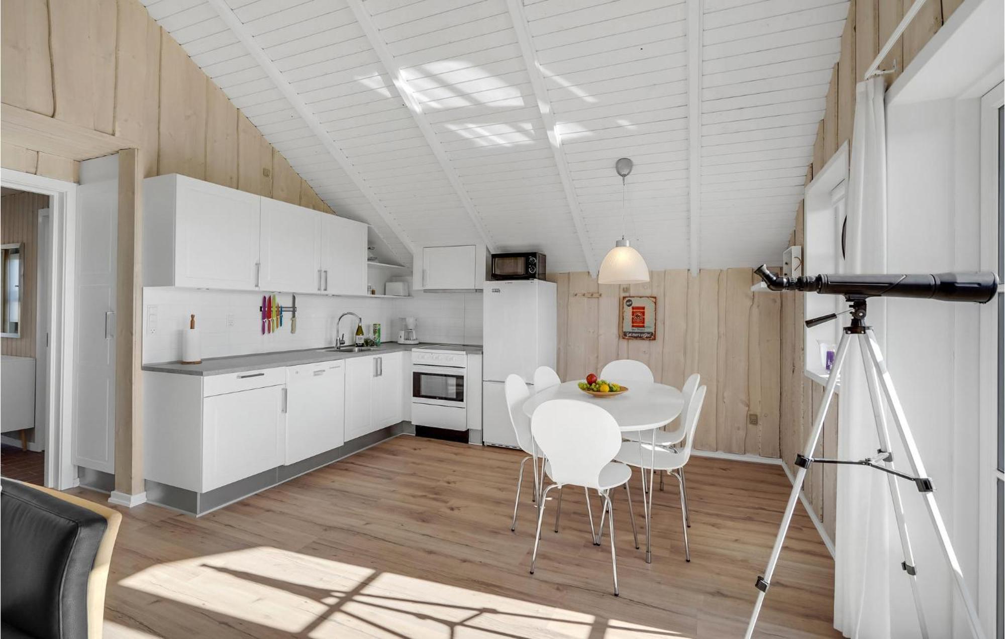 3 Bedroom Amazing Home In Romo Havneby Exterior photo
